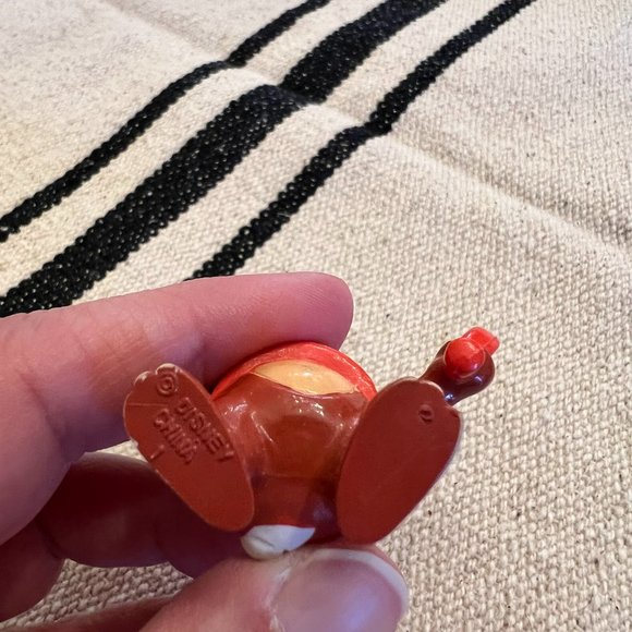 Disney PVC Figure - Dale from Rescue Rangers with magnifying glass 1990 - Picture 3 of 3